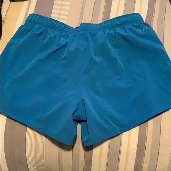 Shorts - Picture 3 of 3